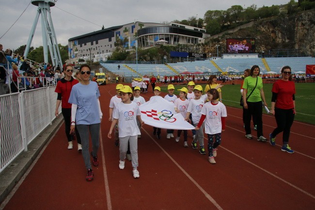 Olimpijska zastava