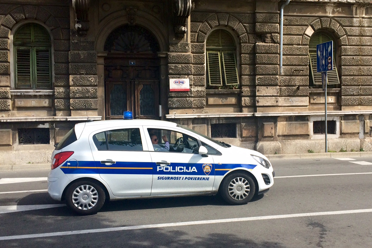 policija-corsa policija-corsa