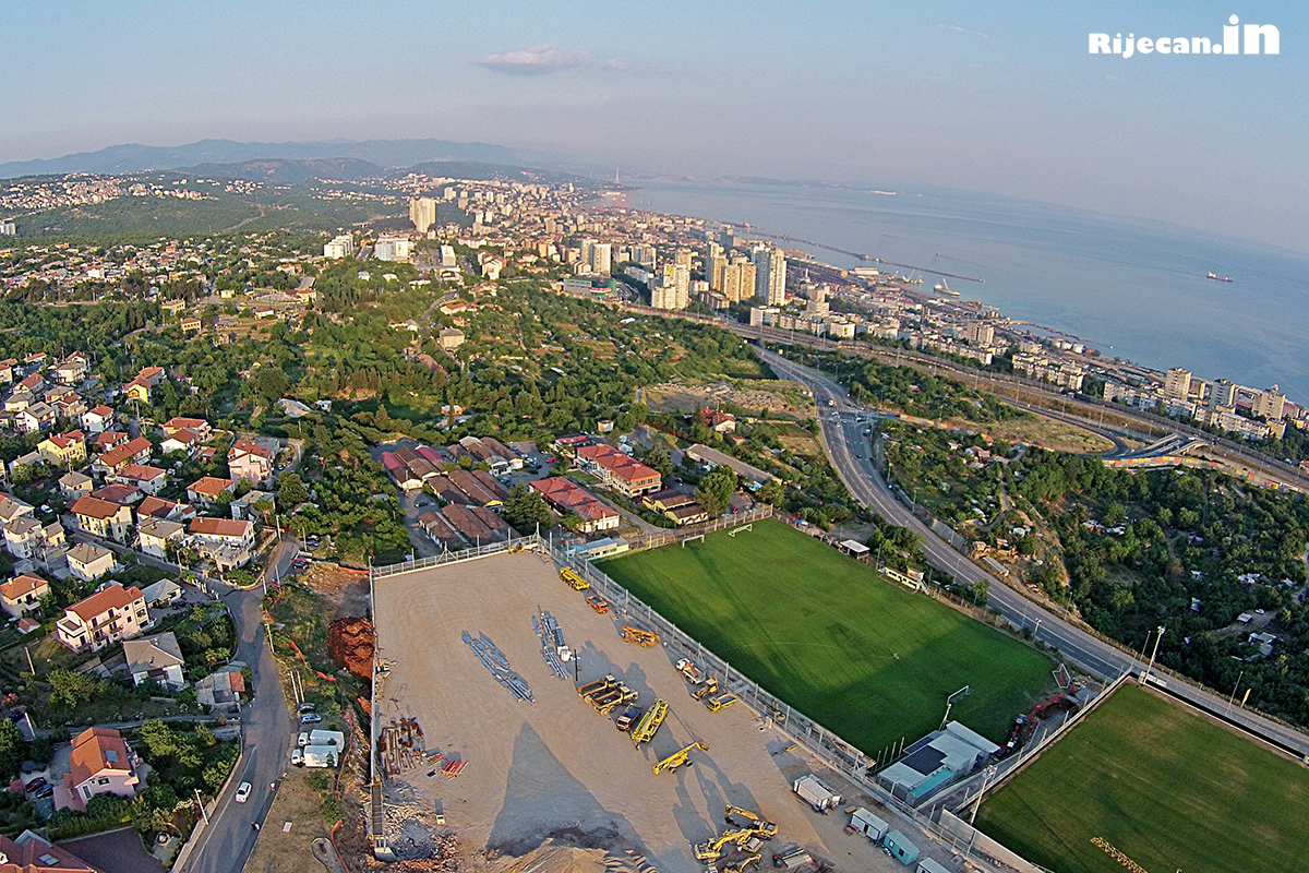 DJI00235