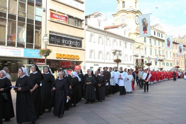Procesija 2