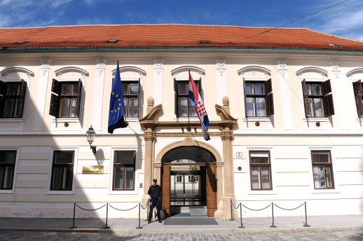 vlADA RH