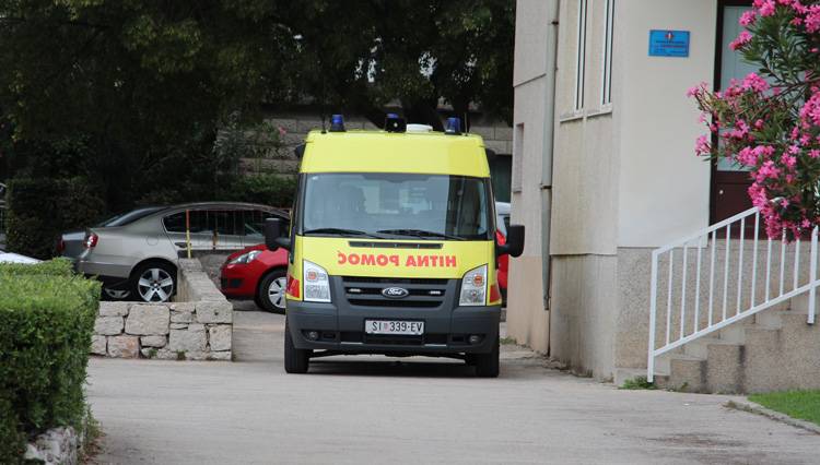 hitna godišnji