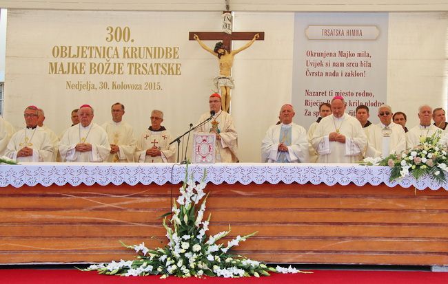 Kardinal Josip Bozanic i drugi biskupi