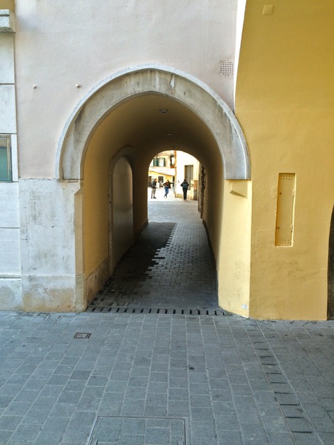 image002