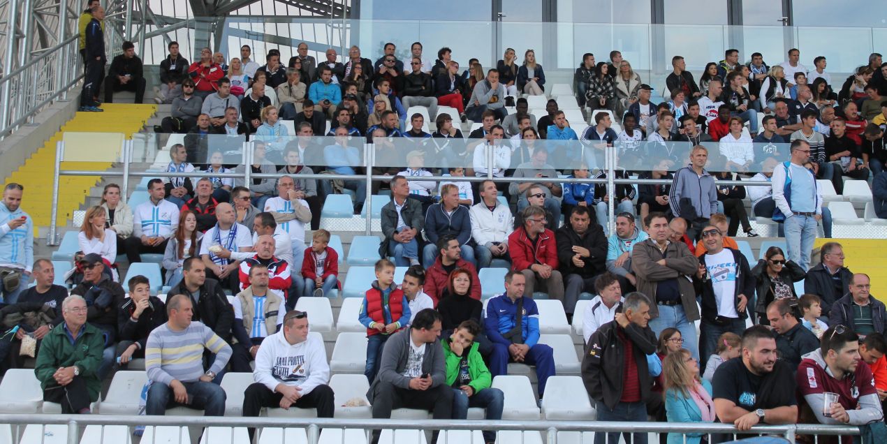 zapadna tribina rijeka navijači