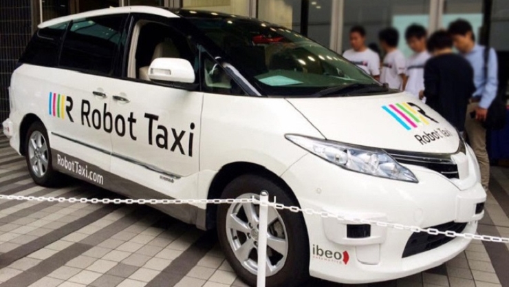 robot taxi robot taxi