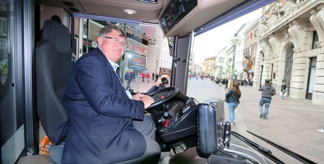 vojko vozi