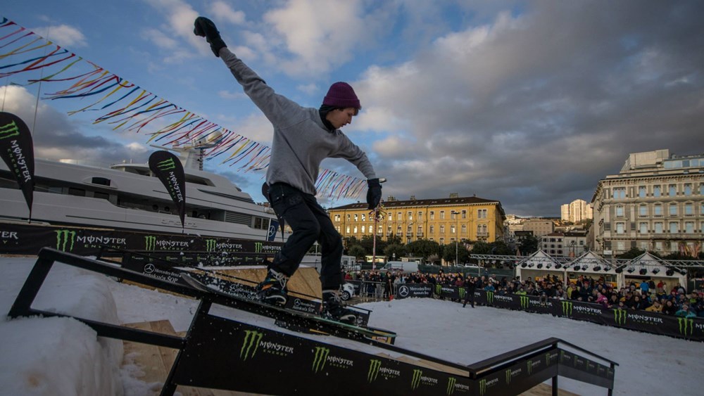 carnival snowboard