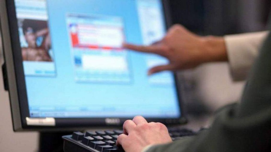 internet pedofil