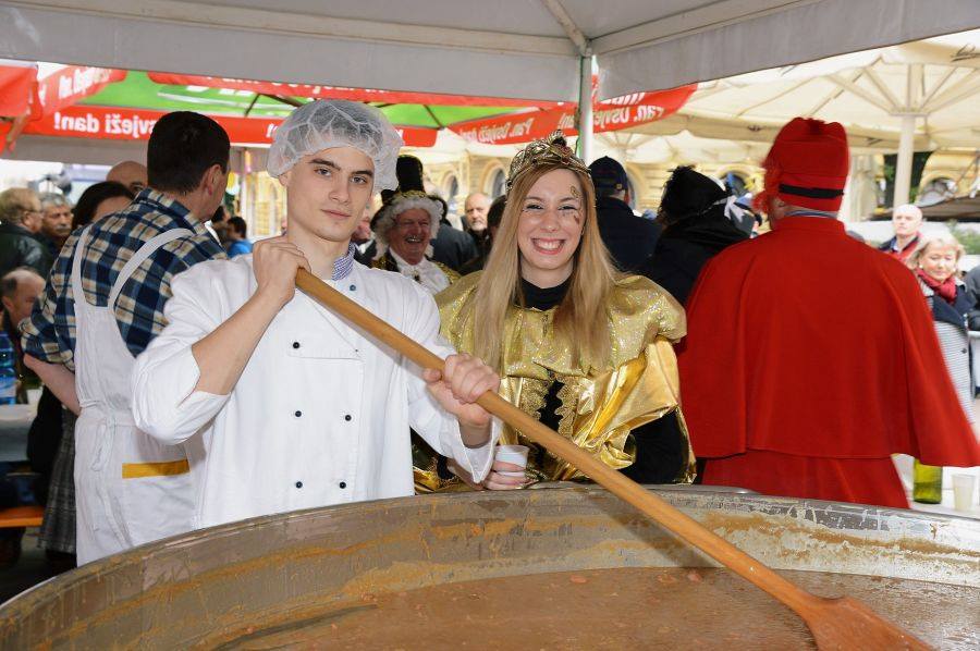 maškarano kuhanje maškarano kuhanje