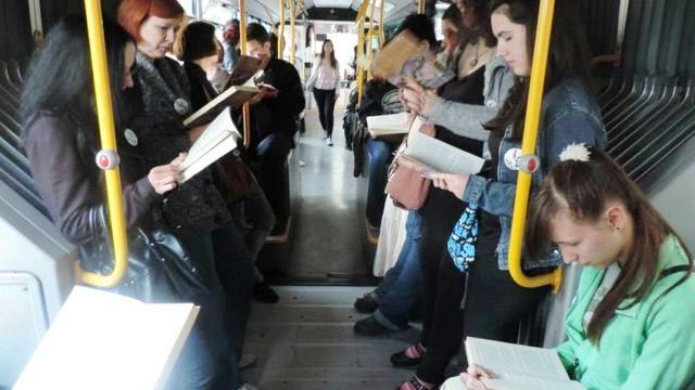 Akcija čitanja u autobusu 2015., čitateljski klubovi Gradske knjižnice Rijeka