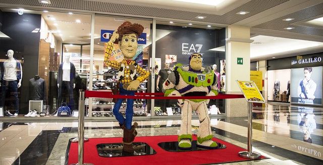 buzz woody