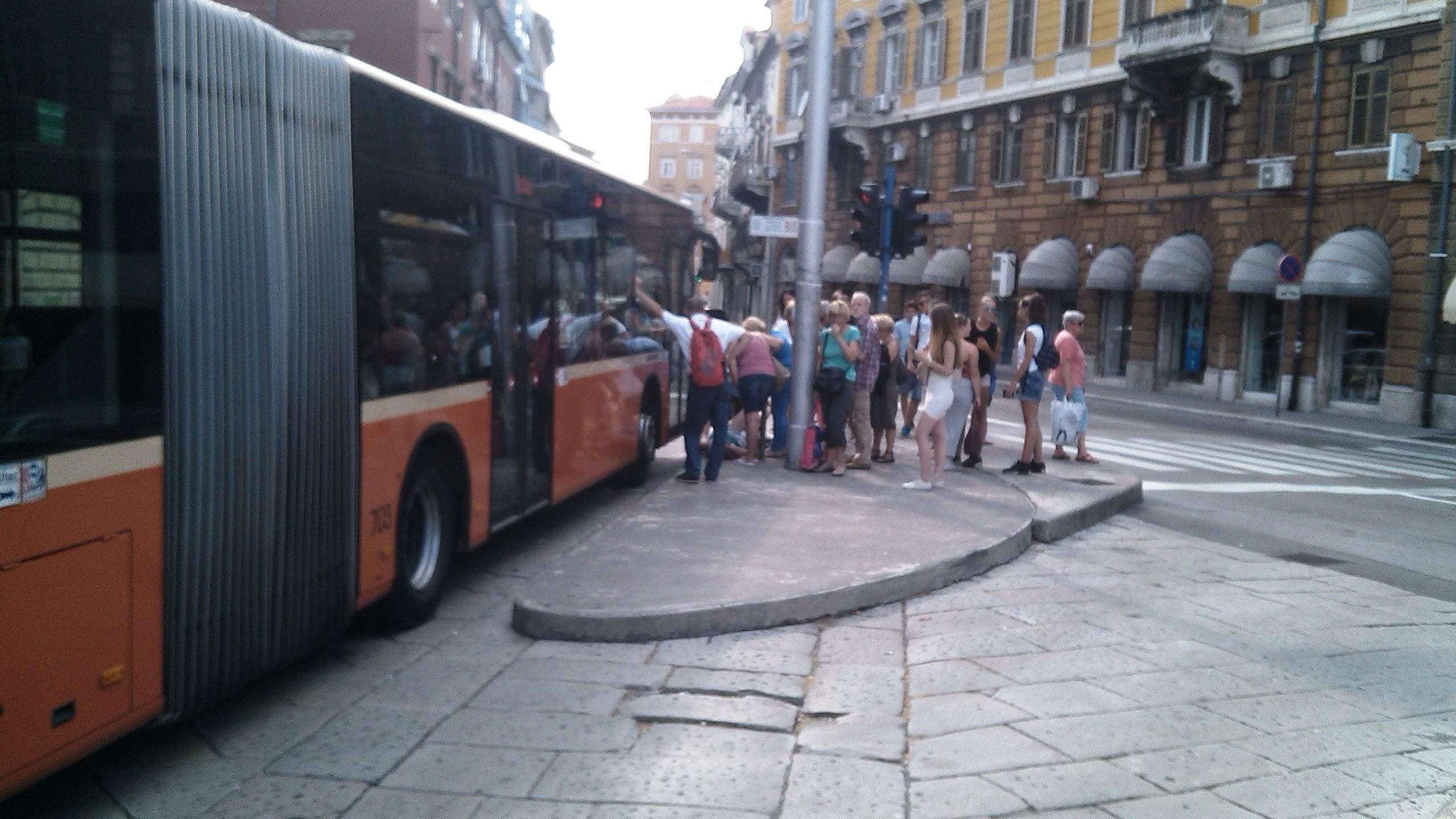 bus nesvjest bus nesvjest