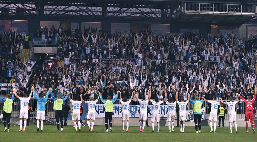 hnk rijeka slavlje igrača hnk rijeka slavlje igrača