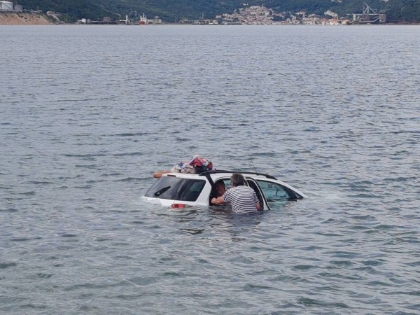 auto u moru robi krulić