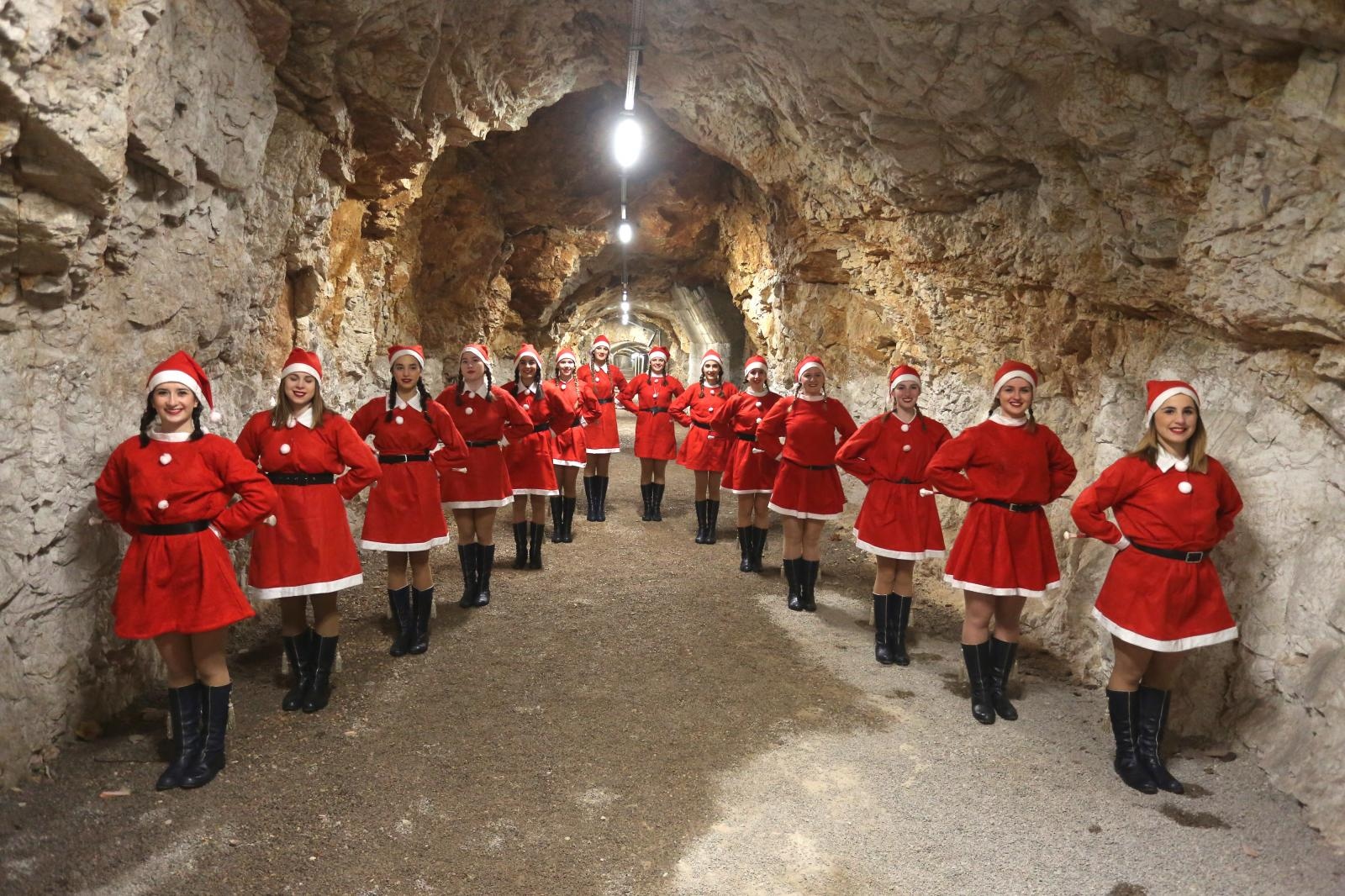 tunel rijeka mažoretkinje