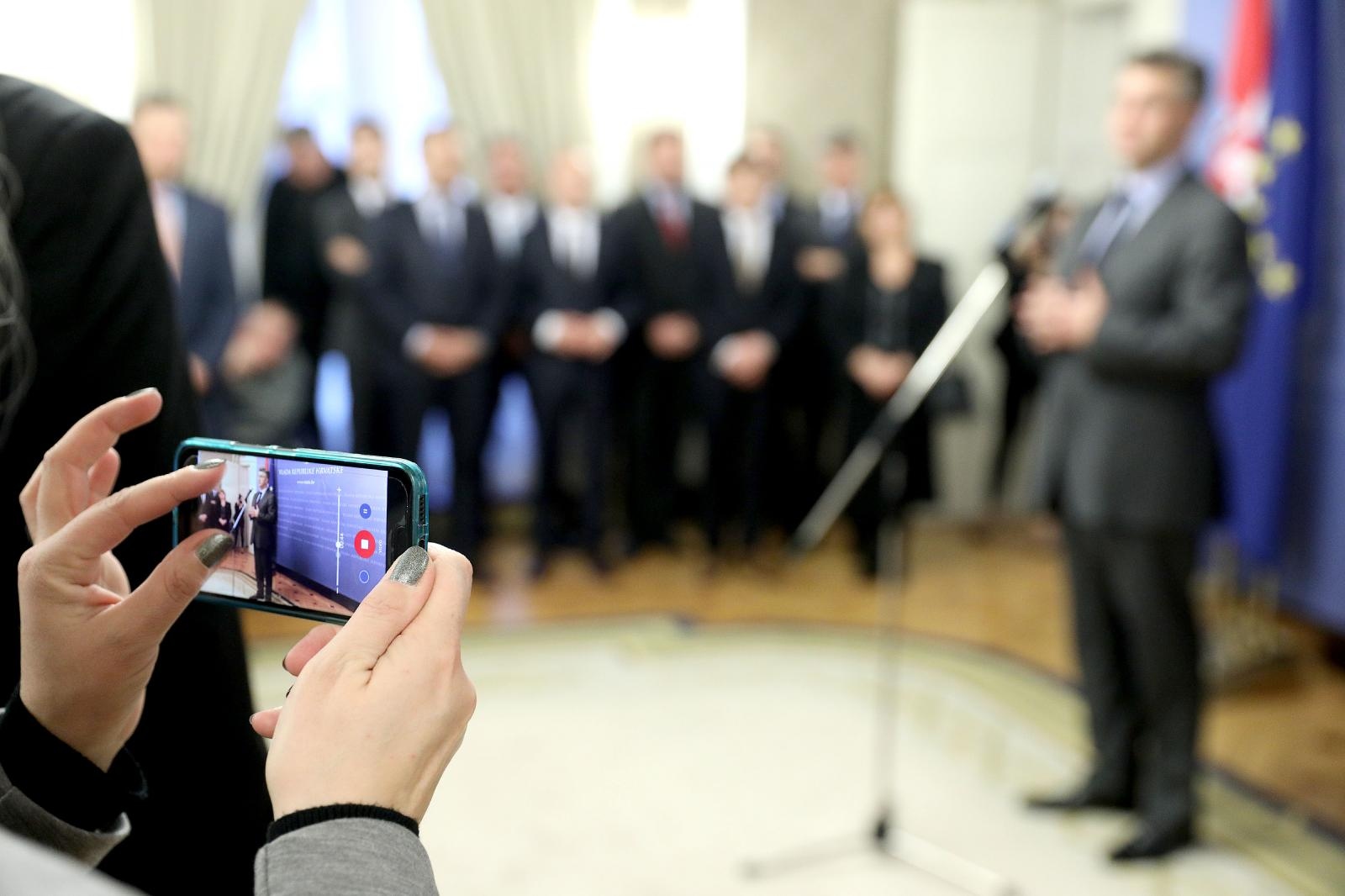 mobitel vlada plenković mobitel vlada plenković
