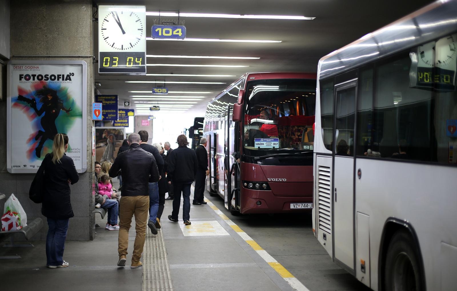Autobusni kolodvor, iseljavanje, iseljenici