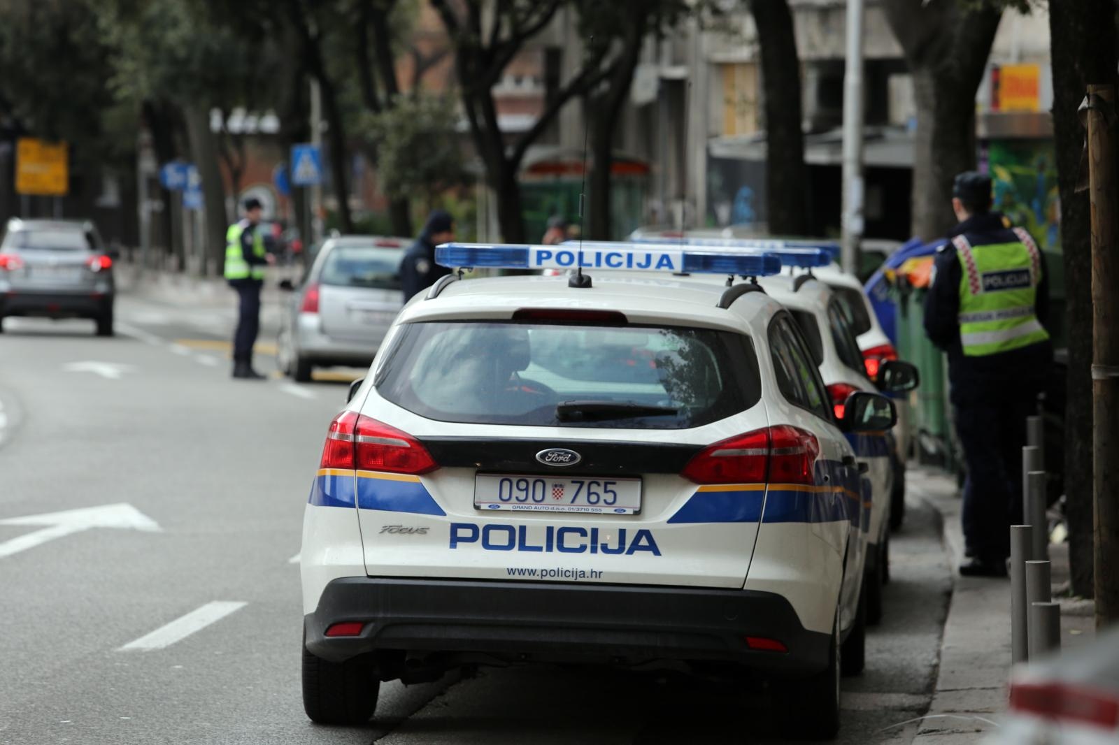 policija policija