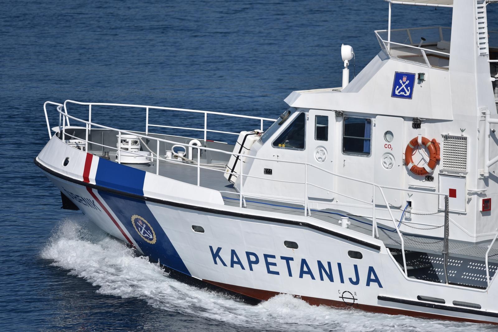 brod more kapetanija