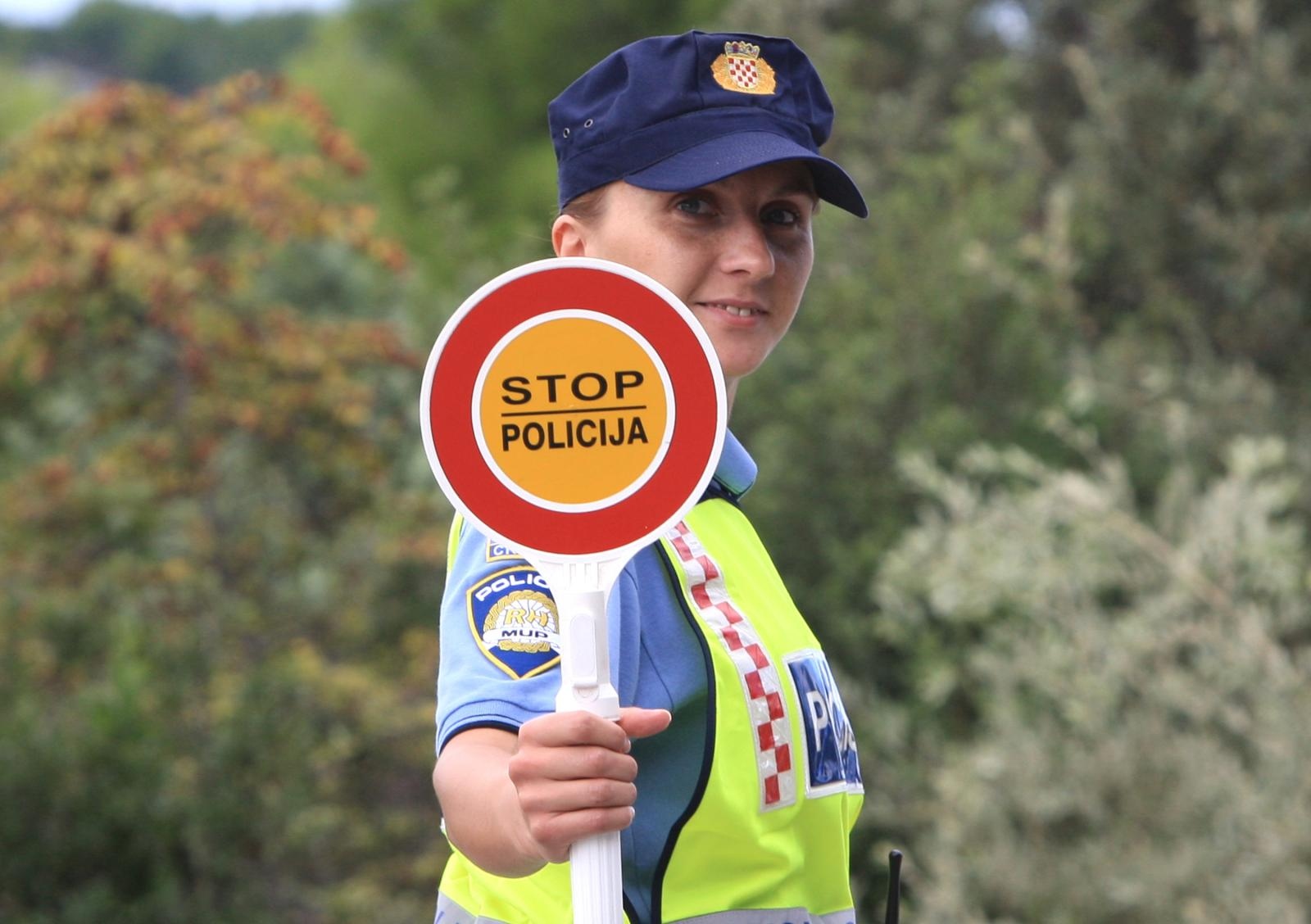 policija stop promet policija stop promet