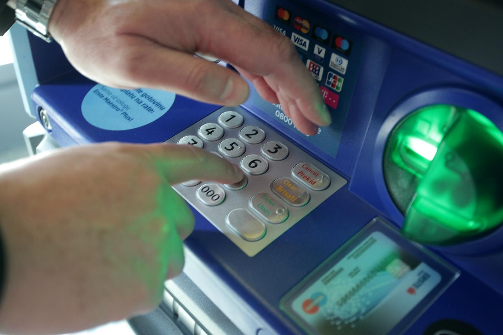 bankomat erste