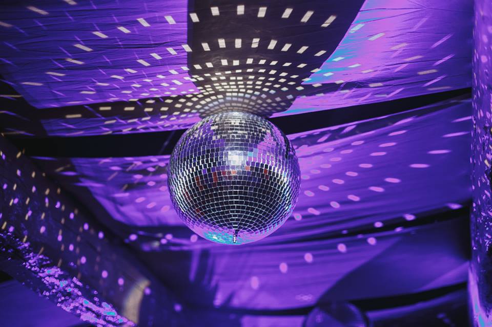 velvet disco kugla