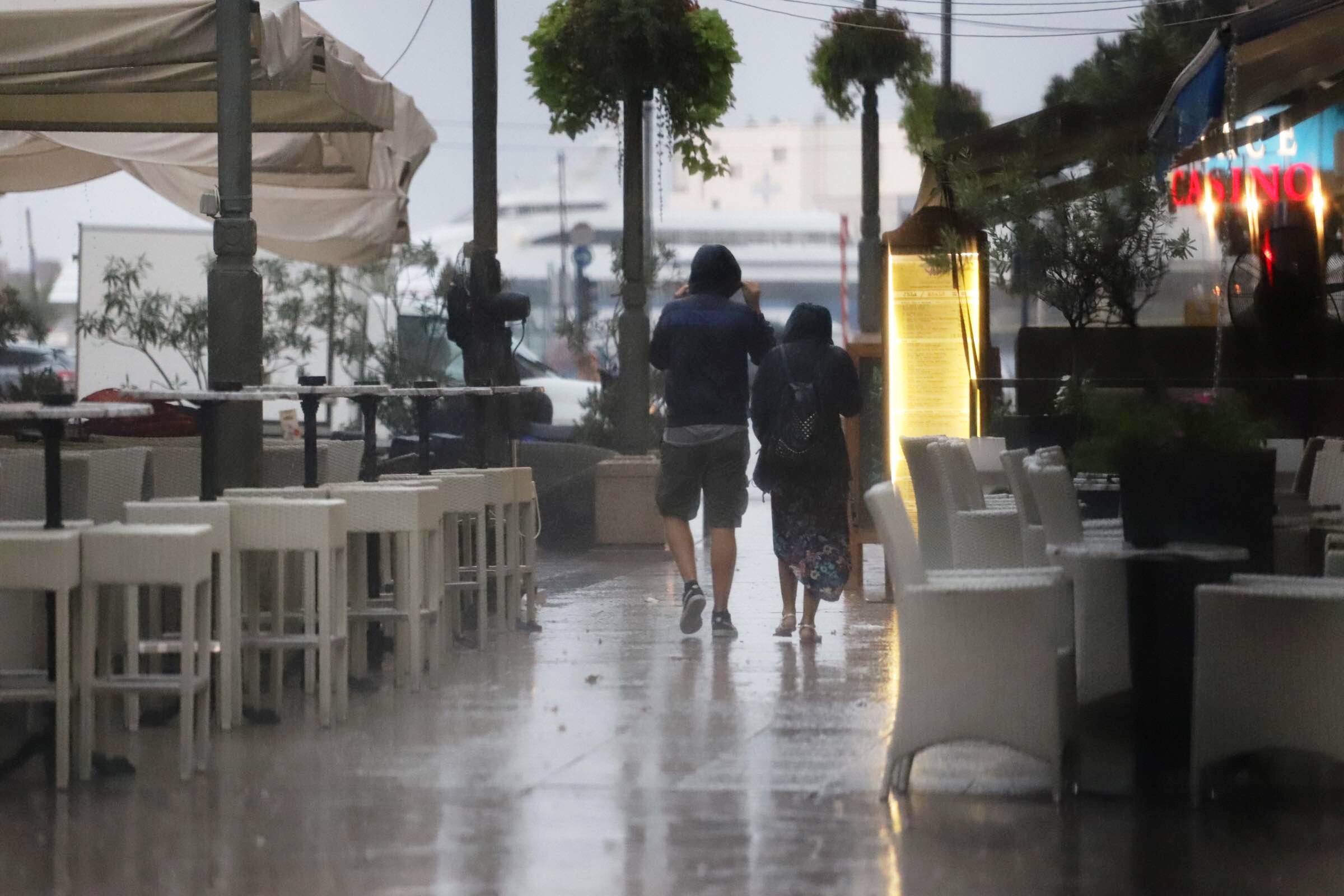 kiša rijeka korzo kiša rijeka korzo