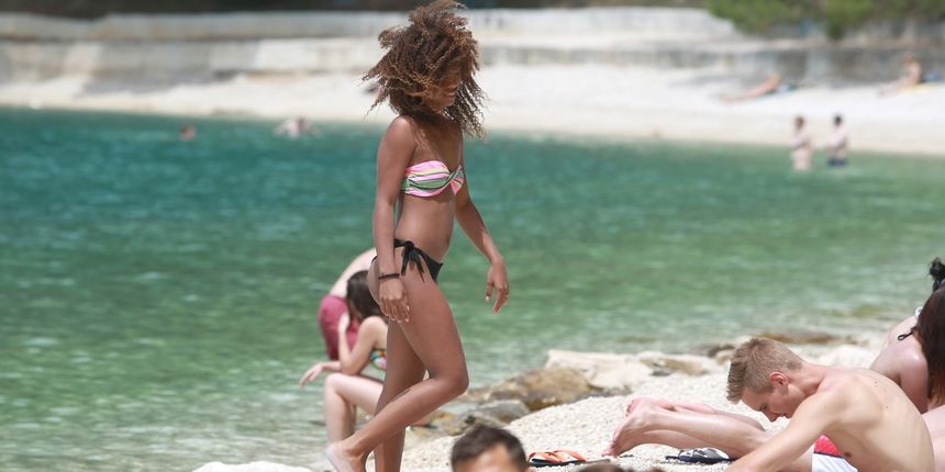 plaža split miranda cikotić pixsell plaža split miranda cikotić pixsell