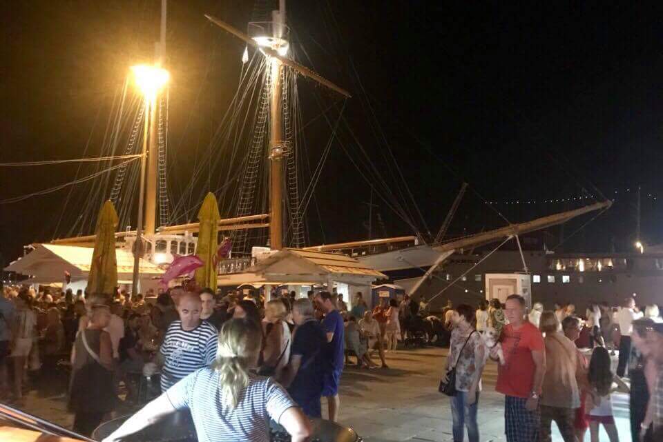 gat brod zabava noć gat brod zabava noć