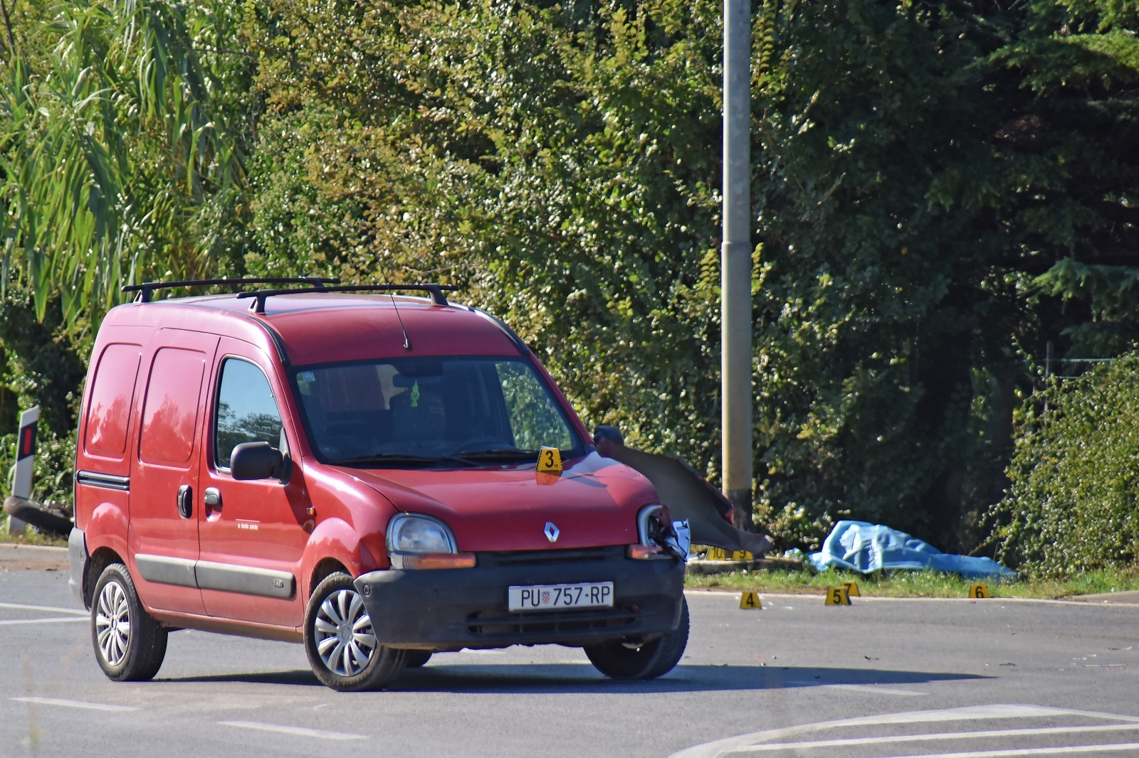 Pula: U prometnoj nesreći na Medulinskoj cesti stradao motociklist