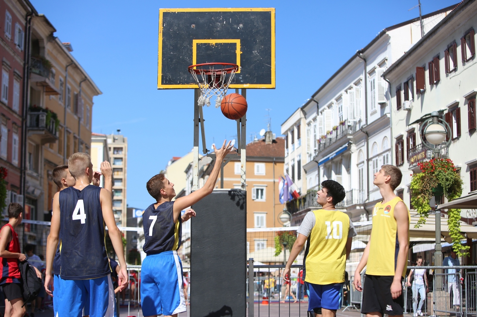 Rijeka: Hrvatski olimpijski dan obilježen demonstracijom sportova na Korzu