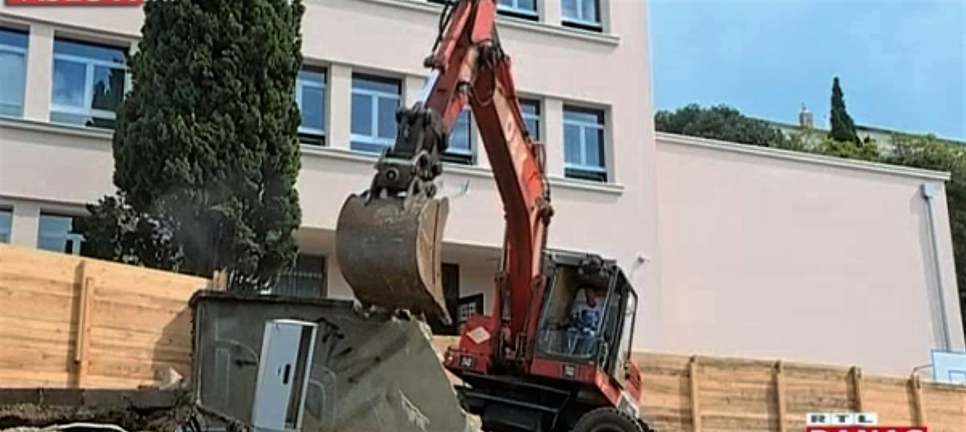 pećine škola bager