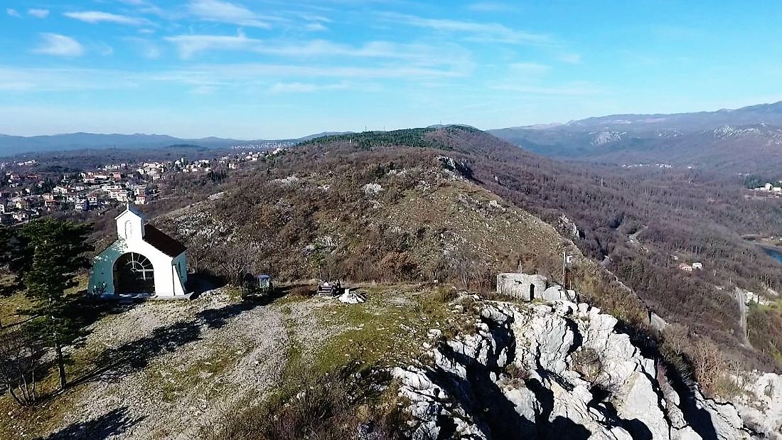 kapelica i bunker Veli vrh