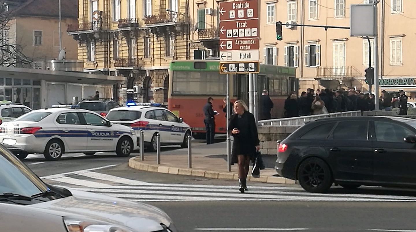 autobus autotrolej požar autobus autotrolej požar