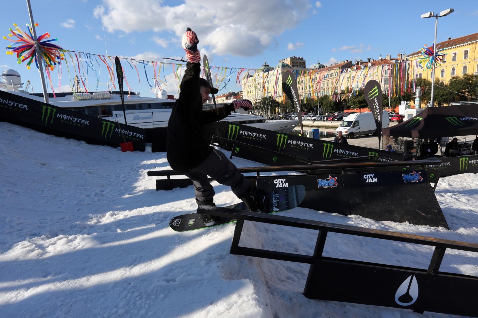 snowboard