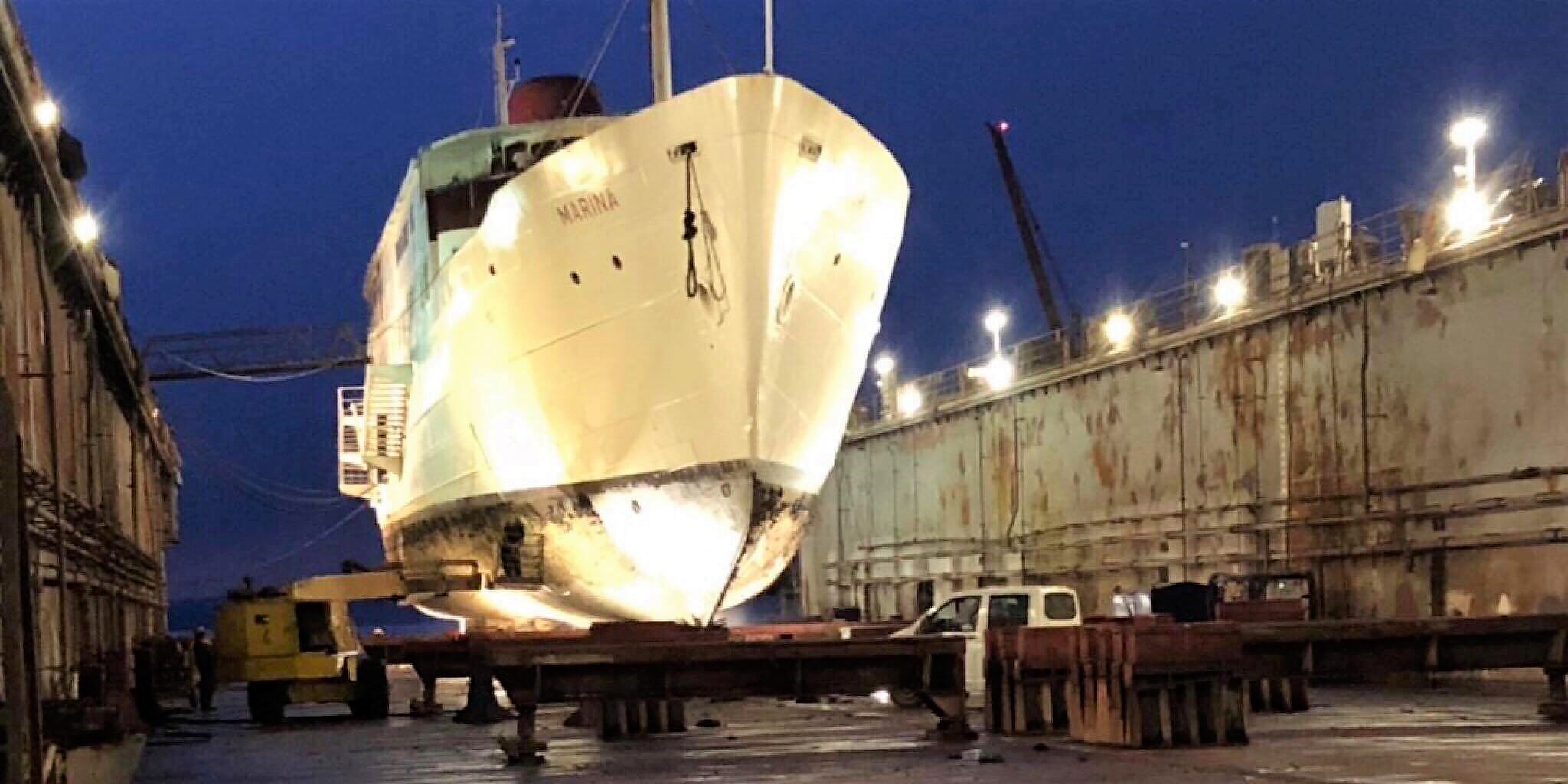 botel marina navoz
