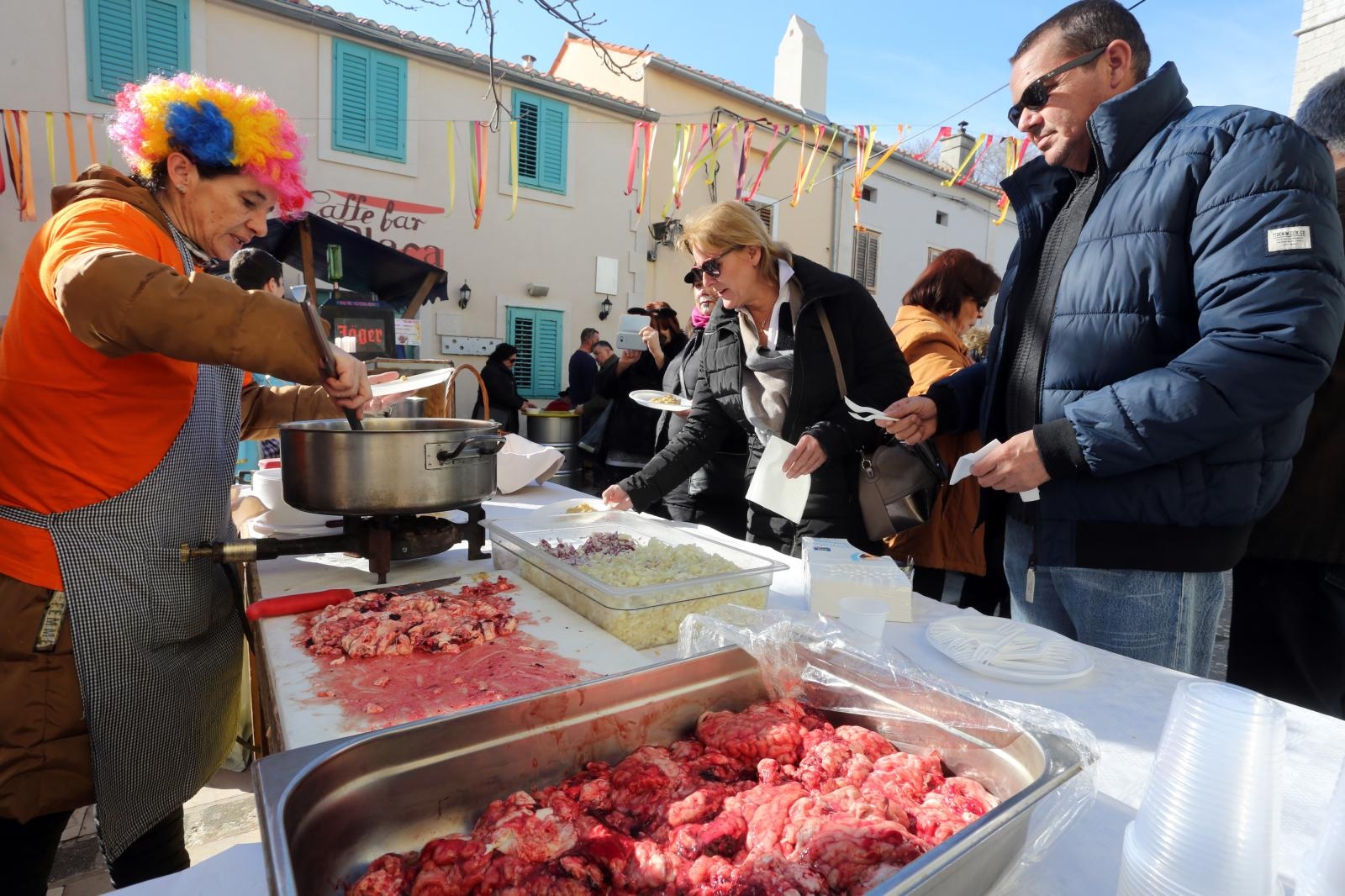 Omišalj: Na “Bljak festivalu” pripremane su razne delicije