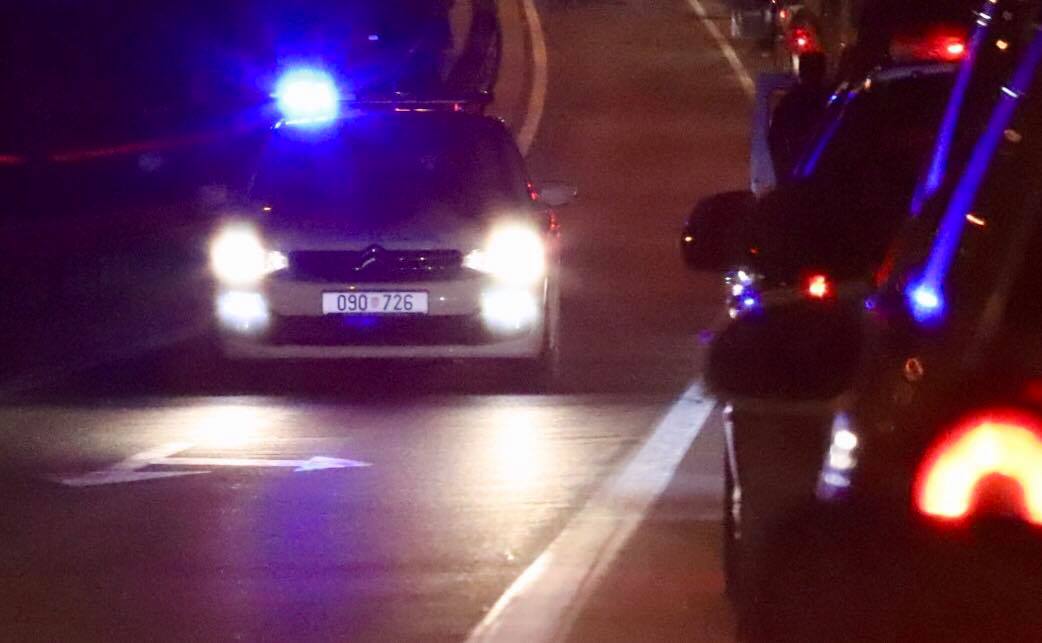 policija noćna rotirka policija noćna rotirka