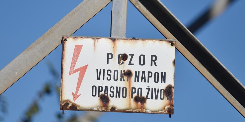 struja pozor visoki napon struja pozor visoki napon