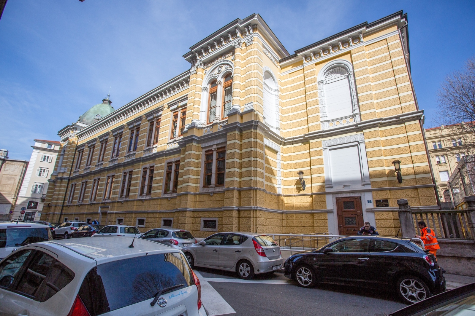 Rijeka: Zgrada OŠ Scuola elementare Dolac