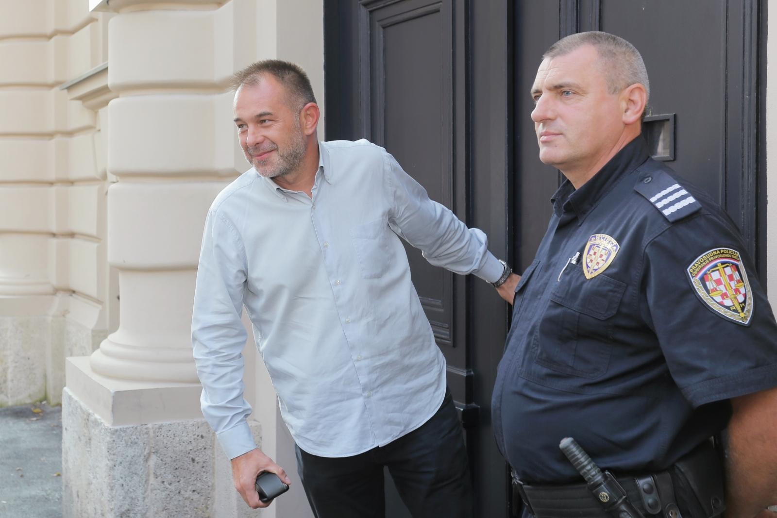 Zagreb: Božo Barbarić dao iskaz DORH-u u istrazi o curenju podata