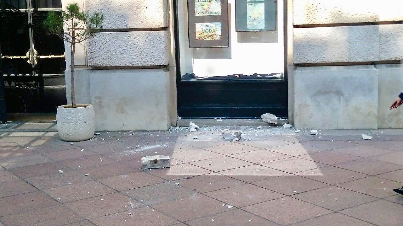 balkon poglavarstvo1