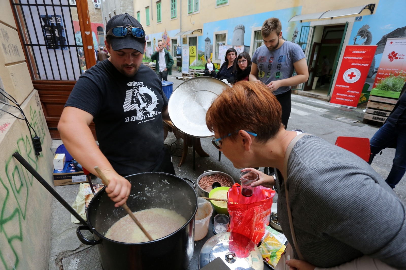 Rijeka: Festival Gledaj (u)druge, na kojem udruge građana predstavljaju svoje aktivnosti