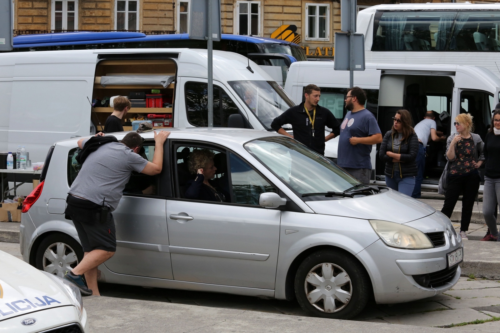 Rijeka: Snimanje scene serije Novine na Jelačićevom trgu