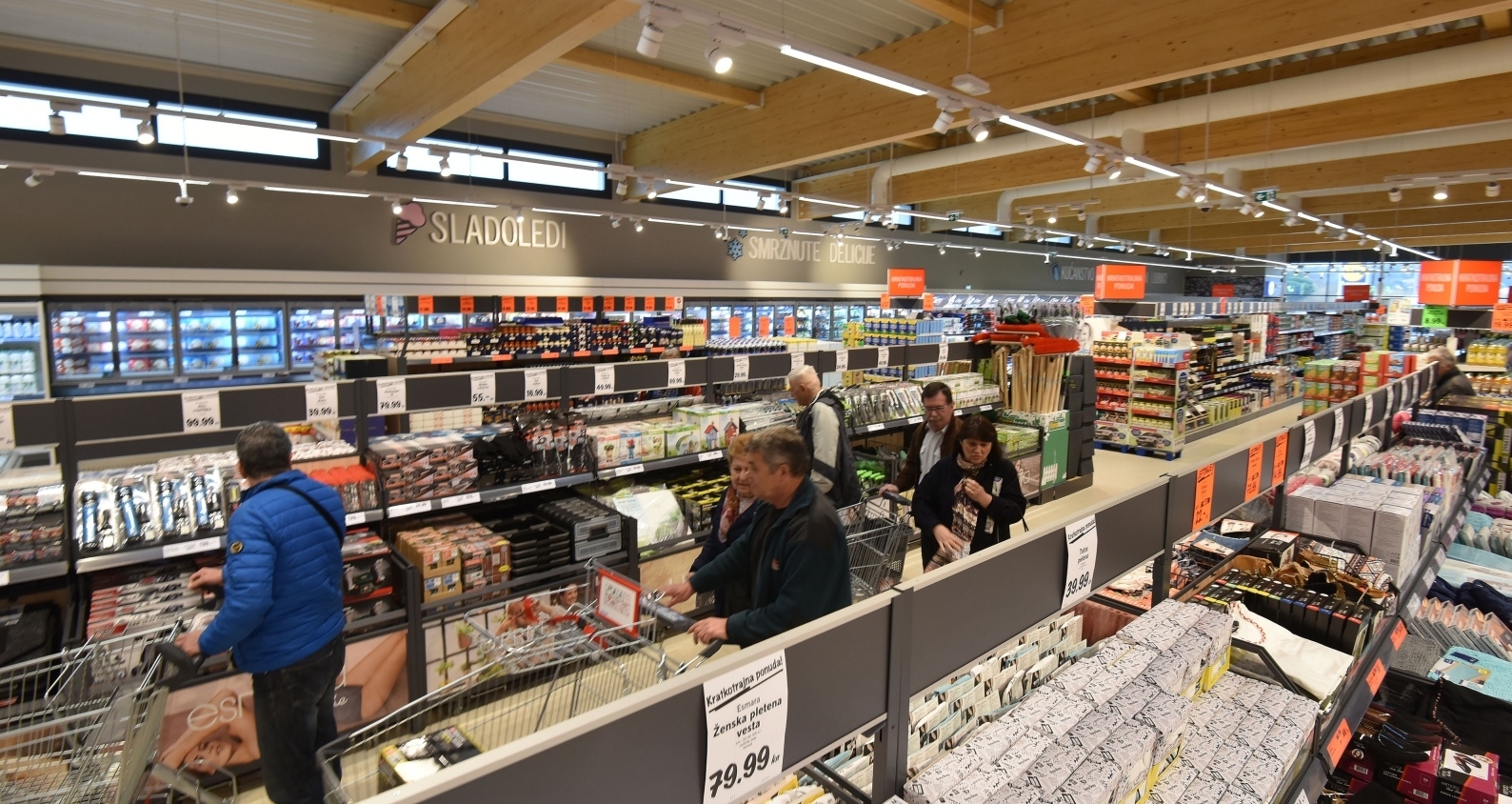 Pula: Svečano otvorena nova trgovina Lidl Pula: Svečano otvorena nova trgovina Lidl