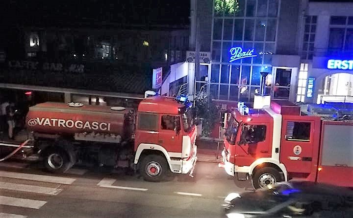 požar viškovo acapulco vatrogasci požar viškovo acapulco vatrogasci