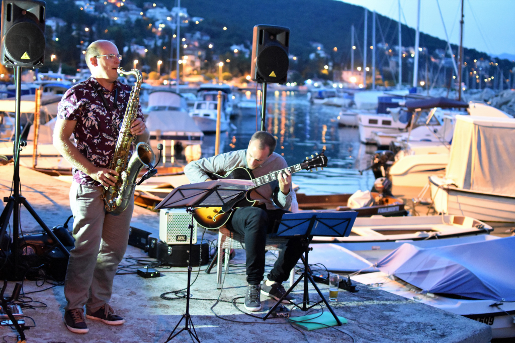 unplugged ičići