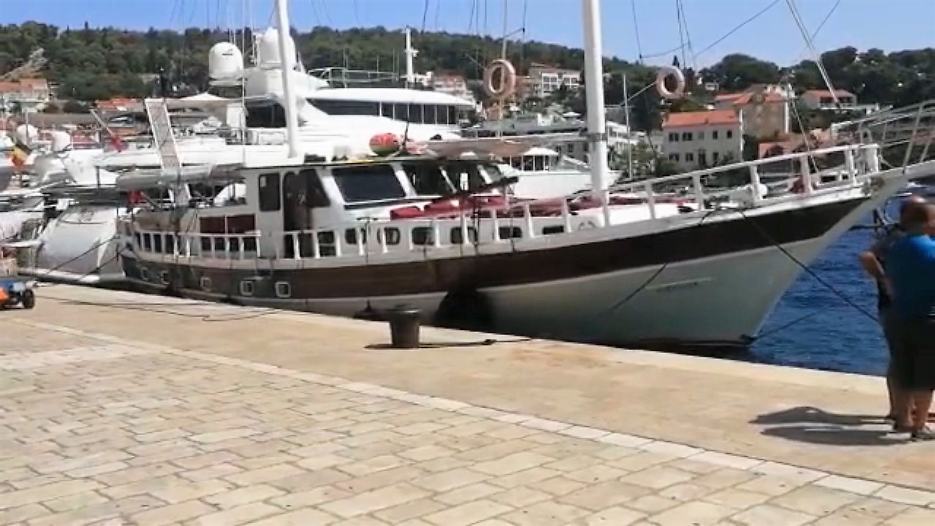 HVAR BROD TROVANJE HVAR BROD TROVANJE