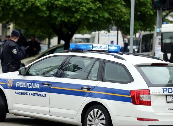 policija krađa istra auto